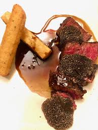 Do not be misled, while you may or may not like the recipe it is not chateaubriand. Le Petit Resto In Vaugines Provence Wein