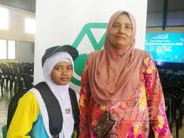 Saya ibu tunggal mempunyai 3org anak yang masih kecil.tetapi status saya masih bujang.saya perlukan bantuan 0176609754 mohon bantuan segera kerana anak2 saya masih kecil yg sulung december 6, 2019 at 5:26 am. Video Ibu Tunggal Menangis Kegembiraan