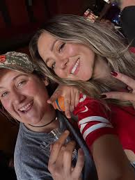 Life lately: @barrys & @nfl 🤘😎🫶