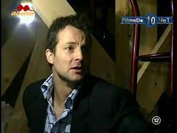 Lacrimi de iubire este un serial tv din românia, ce a debutat pe 19 septembrie 2005 pe postul acasă tv. Lacrimi De Iubire Episodul 167 Video Dailymotion