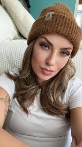 Jenna Doherty's Instagram, Twitter & Facebook