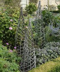 Today i am showing how to build a garden obelisk. Charming Garden Obelisks And Ideas For Spectacular Garden Designs