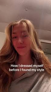 Kimberly Hedge's Instagram, Twitter & Facebook