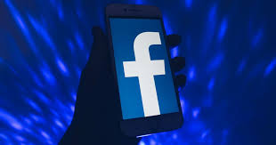 Facebook Is Testing Out A New Feature That Feels Very Very Reddit Social Media Print Advertising Facebook S