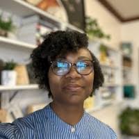 Lauren Trower's Instagram, Twitter & Facebook