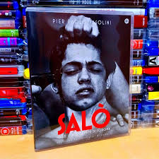 Salò (1975) van Pier Paolo Pasolini, die film brengt je naar behoorlijk  donkere plekken, man, wat een heftige film zeg. Normaal gesproken ben ik  niet zo van de films, hoe bruut ook,