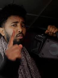 የአዳዲስ ገንዘብ ዕድል ተመክሮ የሚይኑ ተወዳዳሪ አንባሳት ገንወት