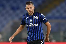 High up pressure to recover the ball, continue the run into the box. Toloi In Nazionale Mancini Dice Si Come Cambia La Difesa Azzurra