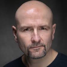 fiona kennan (@fluffk)