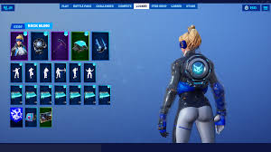 haven t seen any neo versa posts yet so here you go neo versa signal jammer ignore the rest of the combo fortnitefashion haven t seen any neo versa posts yet so