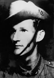 Tribute to a veteran in Cherbourg