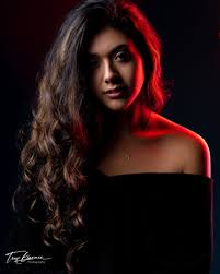 Pin By Sufyan On Portrait Shoot Models Photoshoot Models Photoshoot Studio Studio Photography Fashion