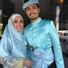 Pelakon dan pengacara elfira loy mengakui dirinya terpikat dengan personaliti dan keperibadian tunangnya, muhammad faris. Majlis Kelima Elfira Loy Dan Faris Anuar