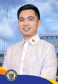 Senator Manny Pacquiao holding the Datu Bago Award to give support to HDI  Chairperson Ryan Largo. This Award was given to his father the HDI founder  John Ryan Largo by Honorable Rodrigo