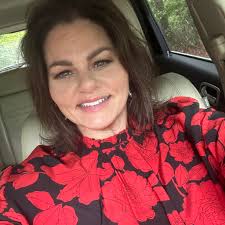 Candice Tutor off Thomas st