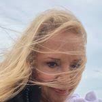 Dana Demeo's Instagram, Twitter & Facebook