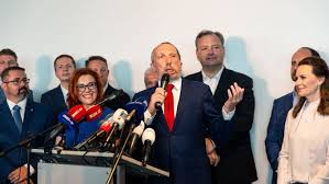 Václav klaus mladší jako metafora dějin | názory. Projedu Republiku Jako Zeman Planuje Klaus Mladsi Na Velka Jmena Zatim Ceka Aktualne Cz