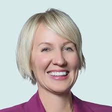 Amy Topel's Instagram, Twitter & Facebook