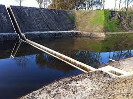 Als er oorlog dreigde, werd bij steenbergen de sluis opengezet en stroomde zout water van het volkerak zo het gebied binnen. Ro Ad Moses Bridge Inhabitat Green Design Innovation Architecture Green Building