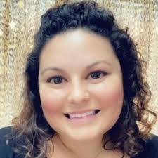 Sara Carver's Instagram, Twitter & Facebook