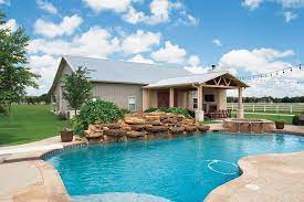 Barndominium Is Rising In Popularity As Modern Residential And Commercial Buildings Modern Barnd Metal Building Homes Barn House Plans Morton Building Homes