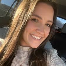 Katelyn Dolan's Instagram, Twitter & Facebook