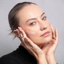 Antipodes Manuka Honey Skin-Brightening Light Day Cream