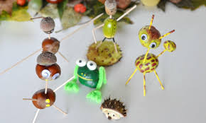 Oft ist der ganze waldboden mit eicheln und kastanien bedeckt. Basteln Im Herbst Diy Kastanienmannchen Und Kastanientiere Verflixter Alltag