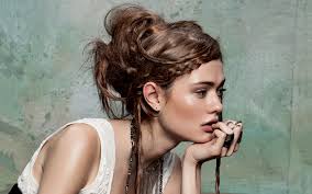 Feb 22, 2019 · il video mostra 20 idee bellissime per taglio capelli corti spettinati 2019.vuoi vedere corto spettinato 2019? Capelli E Il Momento Del Raccolto Silhouette Donna