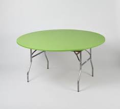 It features checkered pattern accented by a floral design. Kwik Covers Round Plastic Table Covers With Elastic 60 Bulk Kwik Covers Plastic With Elastic Fitted Table Covers Many Colors Sizes