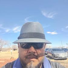 Derby Lowrider ahumado con gorra Chicano Garcia Signature