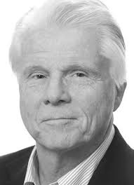 Len Baker's Instagram, Twitter & Facebook