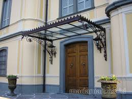 Canopy tidak hanya berfungsi sebagai pelindung teras rumah Model Kanopi Rumah Klasik Modern Madaniah