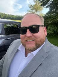 Can I talk to a real person at 2J's Auto Transport?