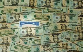 ﻿ ﻿ in 2019, the annual earnings limit for those achieving full retirement age in 2020 or later was $17,640. Maximum Social Security Taxes Will Increase 3 7 While Benefits Will Rise 1 3 In 2021