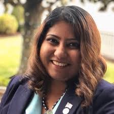 Sara Flora's Instagram, Twitter & Facebook