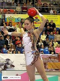 Когда ляйсан исполнилось 12 лет, она поселилась в москве. Lyajsan Utyasheva Ujdu Iz Gimnastiki Esli Budu Ne Nuzhna Viner Yuga Ru