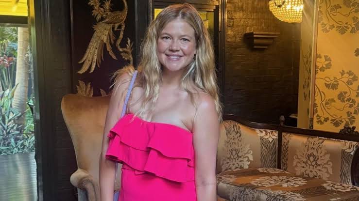 Leah Stewart's arm amputated after Coogee Beach shark attack | The  Australian