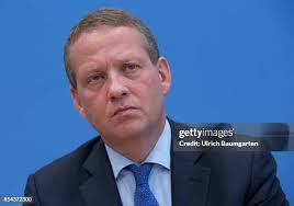 212 Eric Ernst Stock Photos, High-Res Pictures, and Images