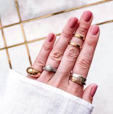 How To Make A Wedding Ring Look Good With Other Rings Gold And Silver Rings Midi Rings Gold Minimal Ring