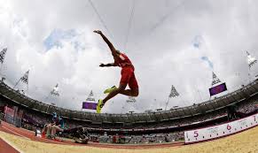 Damian warner is leading olympic decathlon after day 1 back to video with pierce lepage in third, canadians may be dreaming of a decathlon double. The Physics Of Scoring The Olympic Decathlon Wired