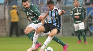 Com isso, o palmeiras se torna, ao lado do grêmio, o segundo clube brasileiro com mais finais da libertadores em sua história. Palmeiras Empata Com O Gremio E Se Distancia Do Lider Santos Esportes R7 Futebol