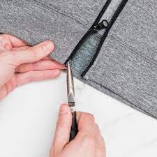 How To Unstick A Zipper And Fix A Broken Zipper
