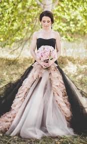 Vera Wang Joelle 120512 4 500 Size 2 Used Wedding Dresses Wedding Dress Couture Short Wedding Dress Preowned Wedding Gowns