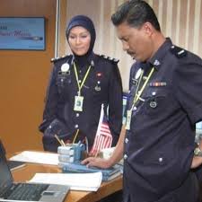 Norman and abby was legally divorced (talak satu) at the gombak timur shariah court in 2008. Selamat Kembali Ke Sisi Saya Norman Hakim Teruja Abby Abadi Telah Kembali My Cms