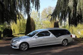 Epingle Sur Premium Funeraire