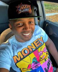 I been a threat ,, they been knew that ,, they been scared,, i've been not  caring.. … #TerrieSon “ 😁