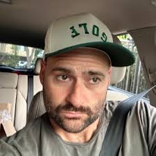 Thomas Kellogg (@ThomasKellogg)