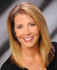 Lisa Bechtel's Instagram, Twitter & Facebook