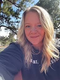 Leann Olson's Instagram, Twitter & Facebook